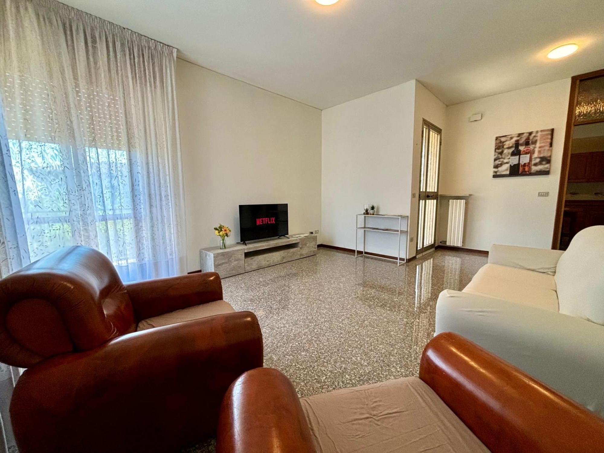 Casa Aurelio 2 Min Dall'Ospedale Negrar Ngoại thất bức ảnh